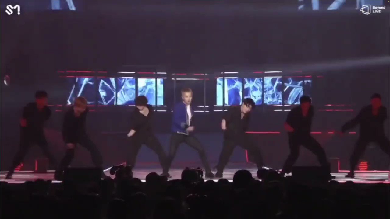 han on Twitter: "#Xiumin- Shake https://t.co/2HG411m6rB" / Twitter