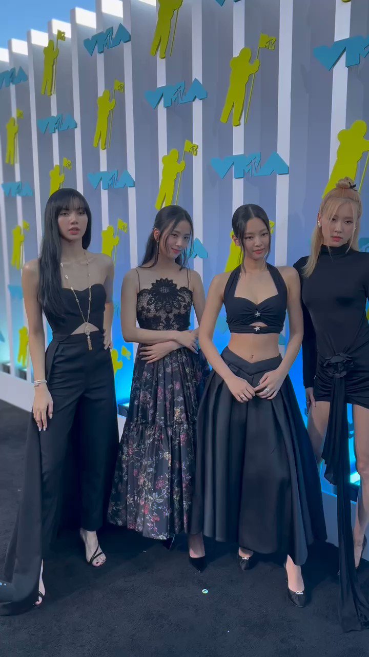 blackpink group of the year vmas