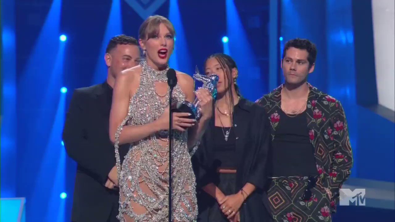 Taylor Swift Poland on Twitter "Przemowa Taylor podczas odbierania