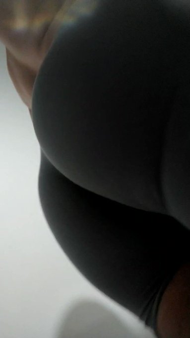 ??? #Femboy #BubbleButt https://t.co/hodQO4ybmw