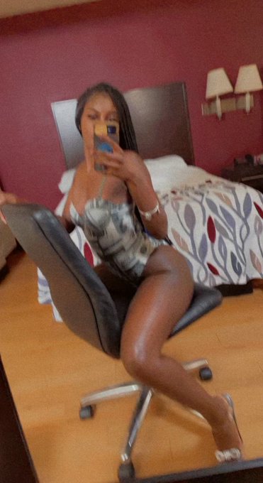 Smooth Chocolate 🍫🍑 https://t.co/s2Bikbe8OA<a href="/tag/newprofilepic"class="tags"><span>#newprofilepic</span></a>