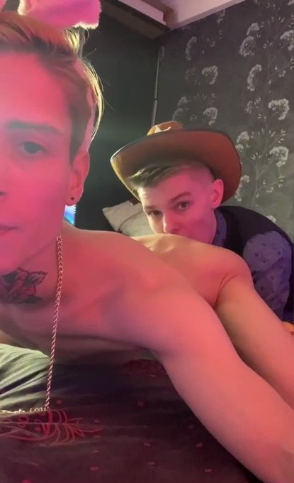 FREE OnlyFans?? https://t.co/tqsChRYArT https://t.co/E3HZC1sm6x