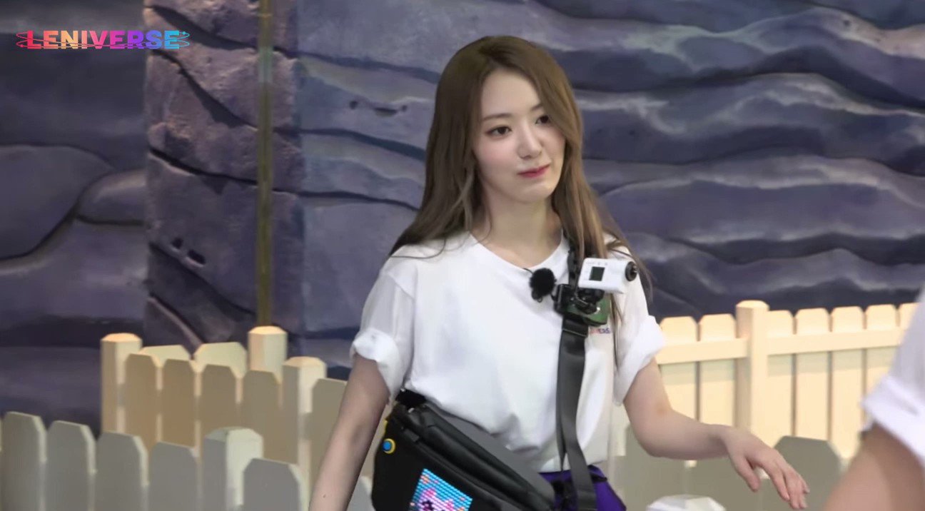 joe | LE SSERAFIM on Twitter: "kazuha speaking random words because she