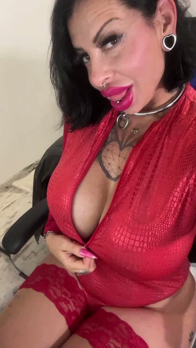 Lady in red💋#lifeisbeautyful #Loveyourself #loveyourlife #unique #crazygirl #redclothes #redlips #lashes<a href="/tag/lifeisbeautyful"class="tags">#lifeisbeautyful</a><a href="/tag/loveyourself"class="tags">#Loveyourself</a><a href="/tag/loveyourlife"class="tags">#loveyourlife</a><a href="/tag/unique"class="tags"><span>#unique</span></a><a href="/tag/lashes"class="tags"><span>#lashes</span></a><a href="/tag/redlips"class="tags"><span>#redlips</span></a><a href="/tag/blackhair"class="tags"><span>#blackhair</span></a><a href="/tag/tattoogirl"class="tags"><span>#tattoogirl</span></a>