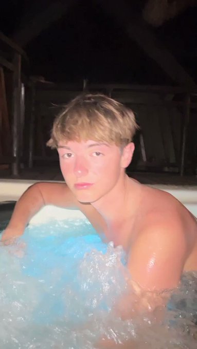 I think it’s time to subscribe ???
.
https://t.co/Br39SCRf2E
.
.
#twitter #boy #happy #gay #jacuzzi https://t