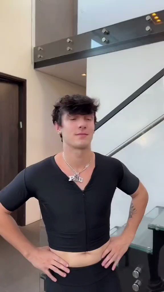 Famous Bulges on Twitter "Bryce Hall ass π"