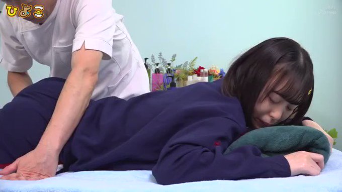 部活女子が放心状態になるまでハ◎まくる！！

やっぱり未発達な女子は最高ですな💕 https://t.co/1QeOX7R5ky