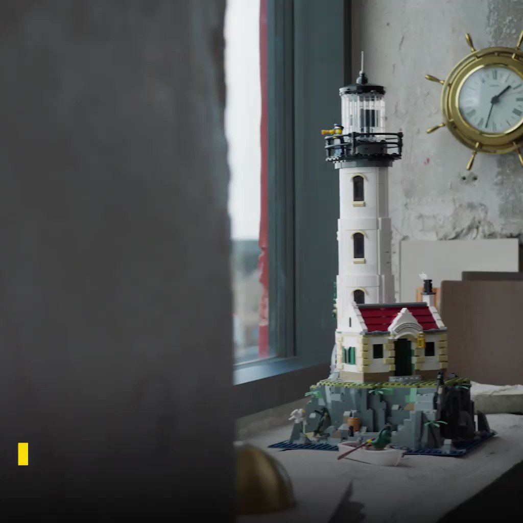 lego-on-twitter-keep-a-weather-eye-on-the-horizon-something-awesome