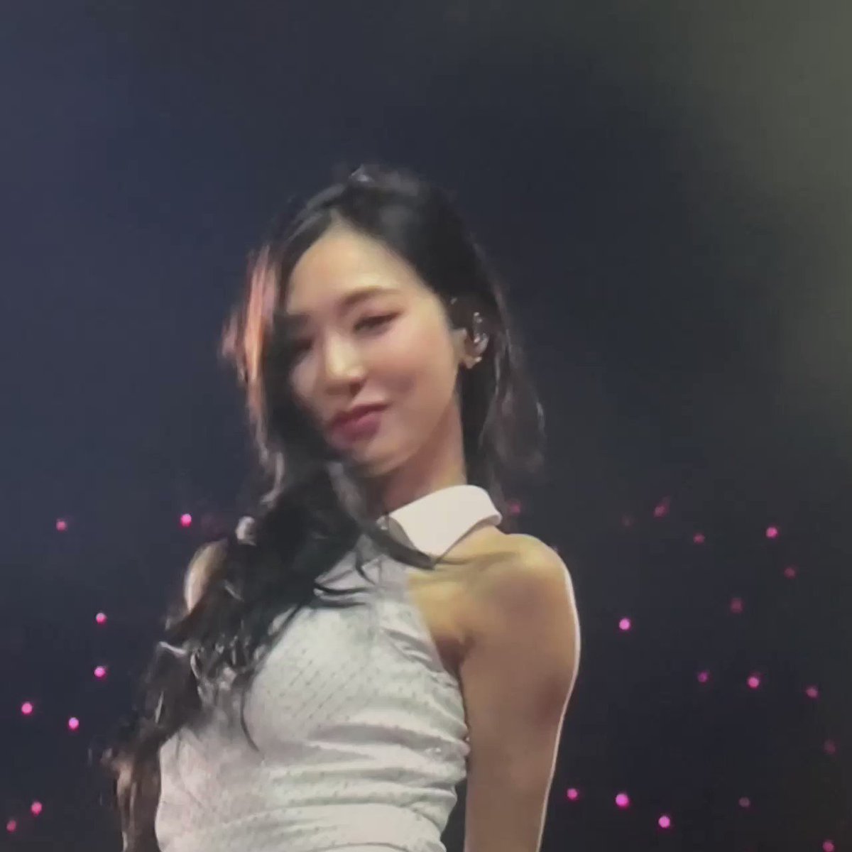 tiffany-s-shoulder-on-twitter-when-tiffany-made-an-appearance-on