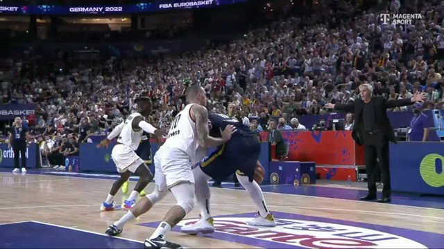 Replay of Franz Wagners monster rejection against Jusuf Nurkic from all angles https://t.co/VlVsJ0klzq