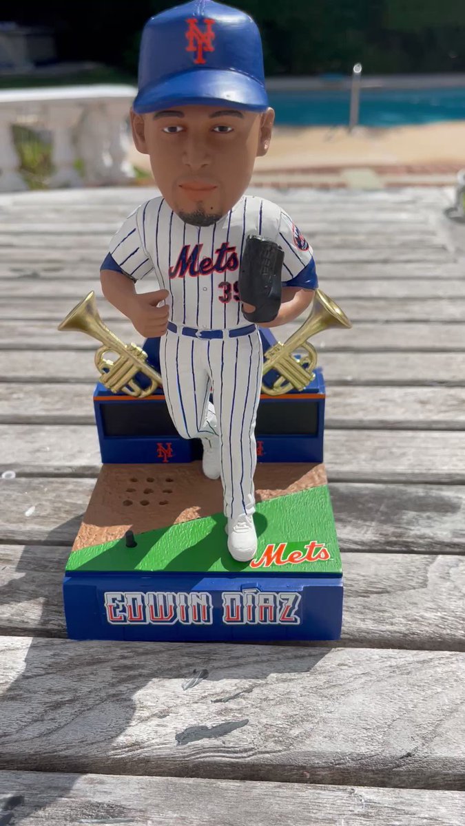 New York Mets fans need this musical Edwin Diaz bobblehead