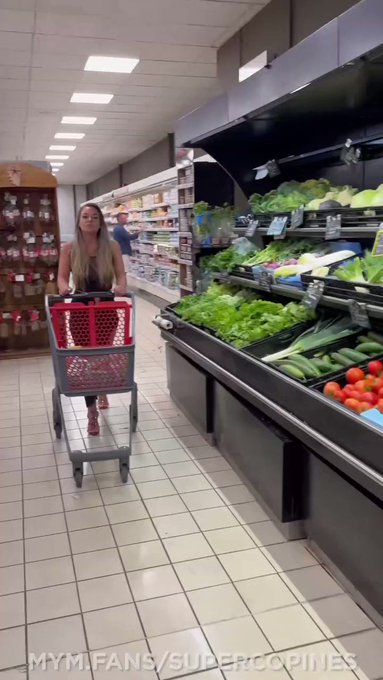 BAISE AU SUPERMARCHÉ 😱 : Parce que les conditions pour réaliser un incroyable fantasme peuvent se présenter