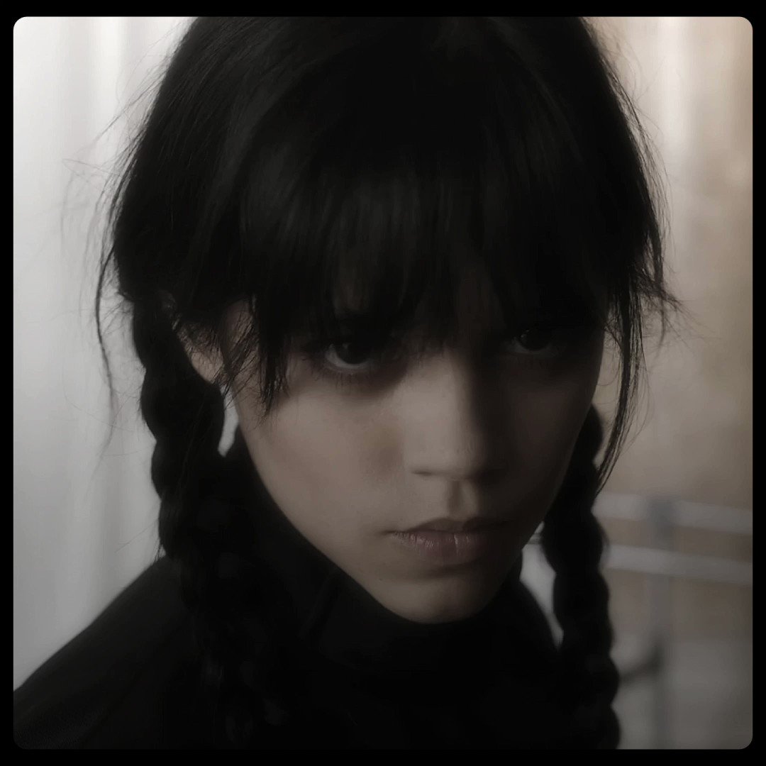 Wednesday Addams on Twitter: "This *festering* new trailer is full of