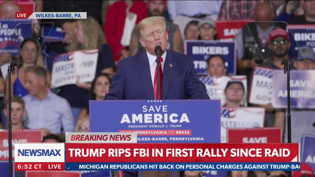 Trump Supporters Chant Lock Her Up About Clinton As He Faces Doj Investigation
