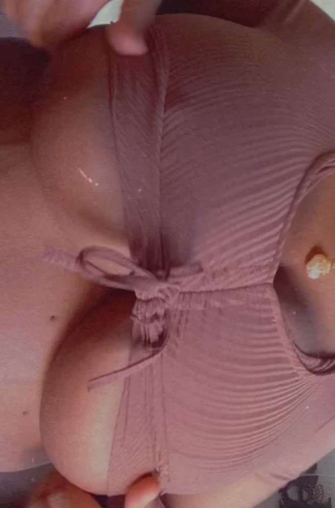 Chermione G’s pics and videos