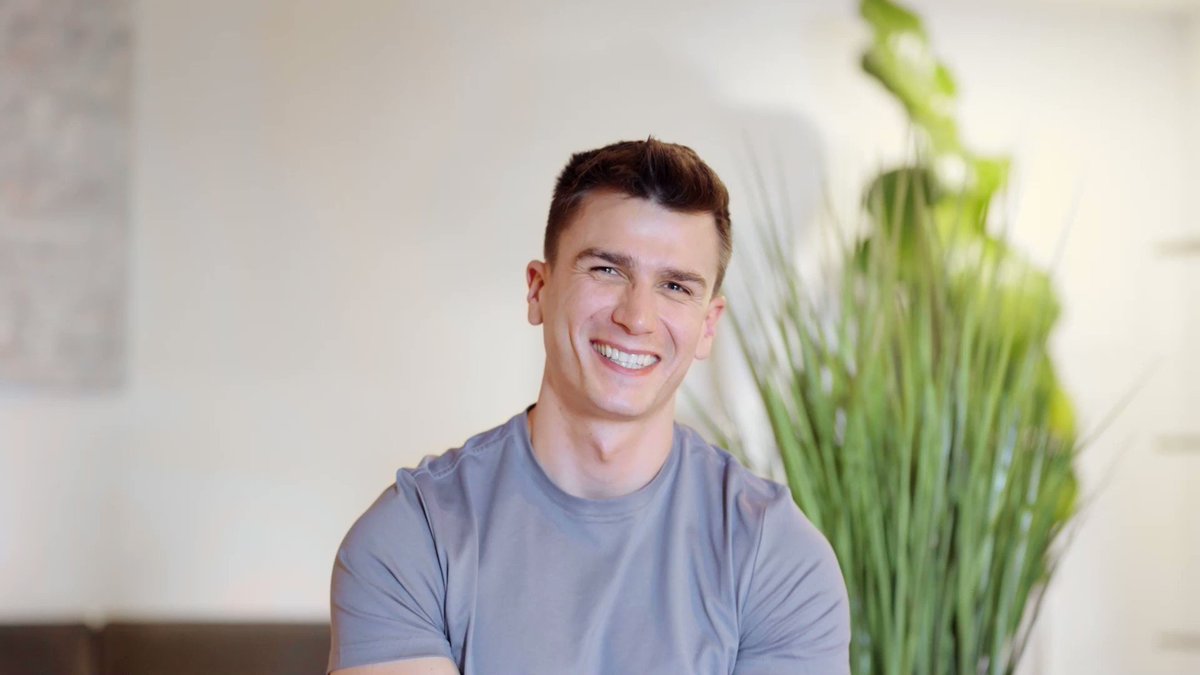 SeanCody on Twitter "Meet Thomas! 🤩 Today, this hung lad is making his