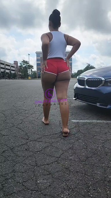 Told Daddy To Find A Empty Parking Lot So I Can Give Him A "Quick" BJ 👄💦🍆

@Daphanezz https://t.co/b