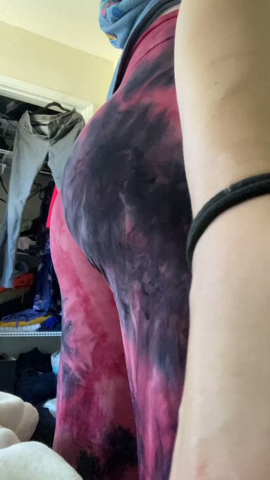 Got a new pair of pants today 🍑🍑🍑 https://t.co/LuVm5gZTKQ<a href="/tag/milfmom"class="tags"><span>#milfmom</span></a><a href="/tag/shein"class="tags"><span>#shein</span></a>