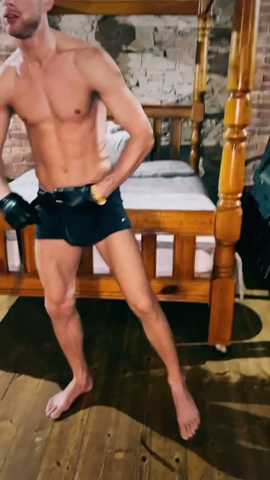#MASTER #DOM #ALPHA #MODEL #SCALLY #bdsm #WHIPPING https://t.co/TFNjCNm3zW