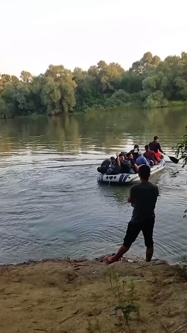 Έβρος: Καταρρέει το σύστημα ασφάλειας - Εκατοντάδες οι αλλοδαποί  μουσουλμάνοι που περνούν το ποτάμι | Defencenet