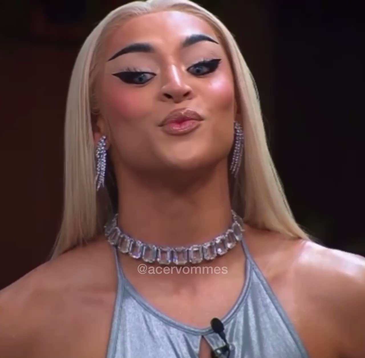 Acervo memes on twitter hoje eu vou comer t sabendo pabllo vittar