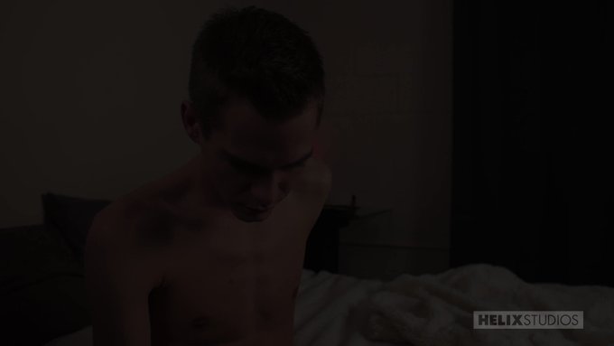 Kyle Ross hookups with stud Blake Mitchell! If you saw them on a hookup site who would you choose? ?