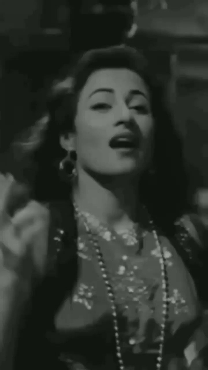 Aaiye Meherbaan.....   Happy birthday to the melodious Asha Bhosle ji   with this beautiful number 