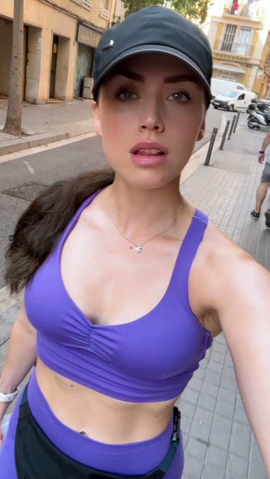 Oh I’m in Barcelona btw ????
Otw to the gym ? https://t.co/zzkPNQJDp9