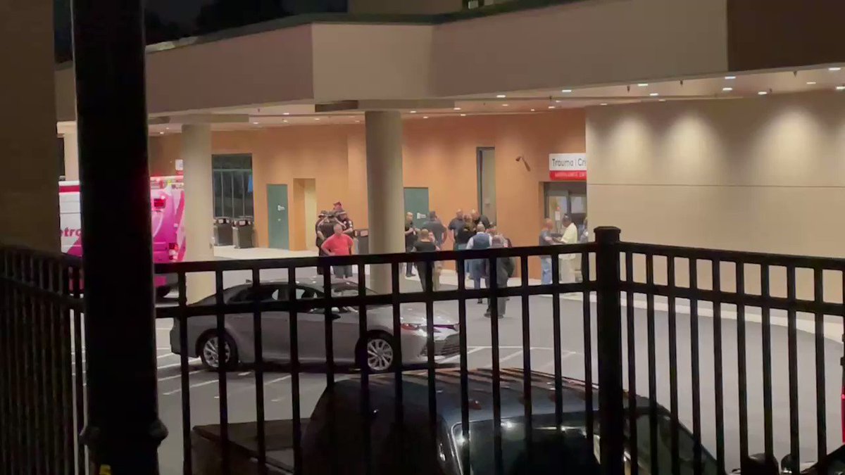 Eric Perry on Twitter "There’s a large law enforcement presence