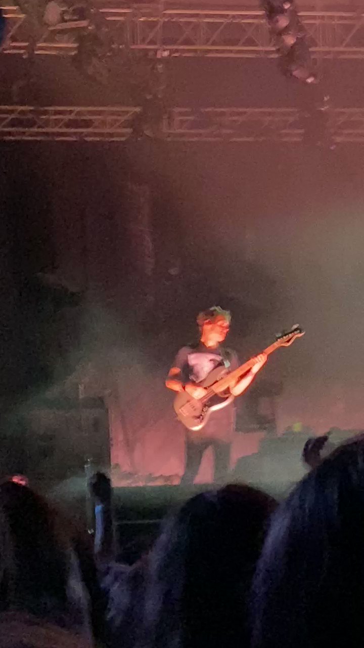 Happy birthday to and to mikey way only!! 