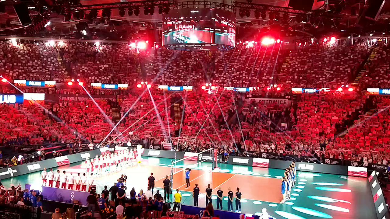 Volleyball World - ITALY: The 2022 World Champions! Italy's 24-year wait  for their fourth world title came to an end last night by downing defending  champions Poland 3-1 (22-25, 25-21, 25-18, 25-20)