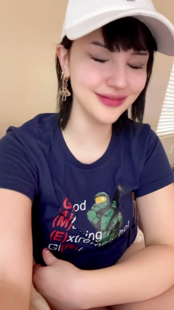 Paige Macky on Twitter: “@StinkyBlueRat it’s v difficult 😭 https://t.co