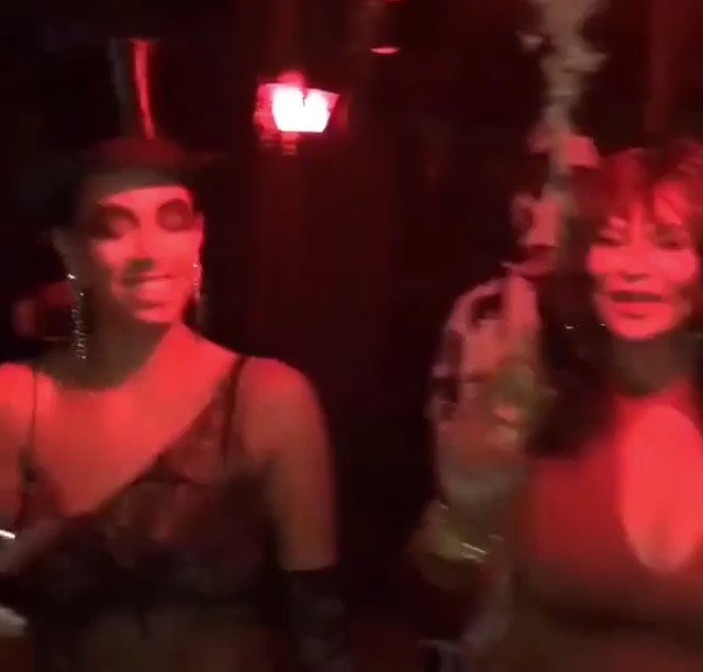 The Memes Archive on Twitter "RT TheMemesArchive miss tina waving a