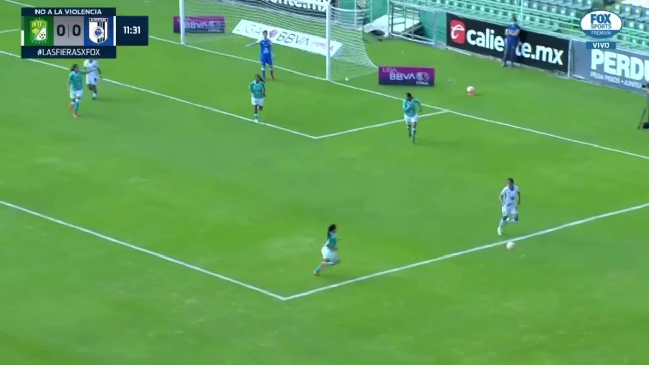 📹#NoTeLoPierdas

¡GOLAZO! 🔥

De primera, Maritza Maldonado anotó el primer tanto de @GallosFemenil en el 'Glorioso'. 

#VamosPorEllas👊”