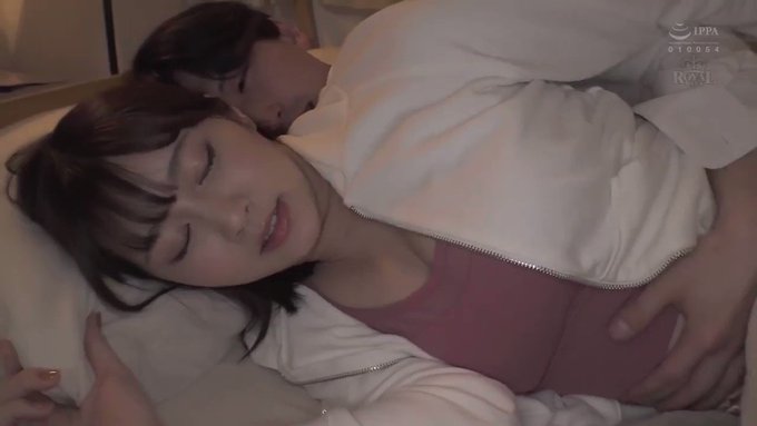 超可愛い同期女子の彼氏役になった1日

こんなん絶対に気持ちいいに決まってるやん…
https://t.co/gIFEDZgICf