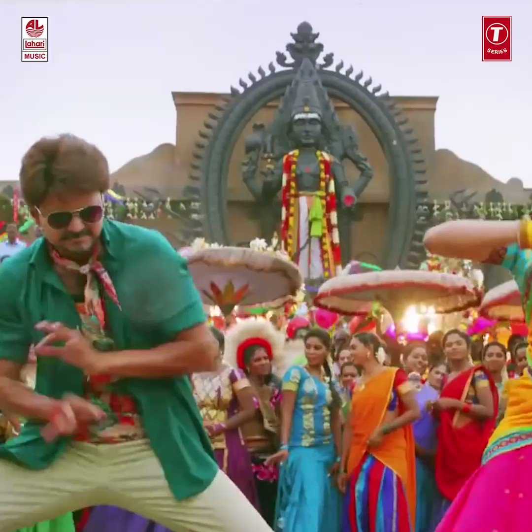 Bairavaa Songs, PaPa PaPa Video Song