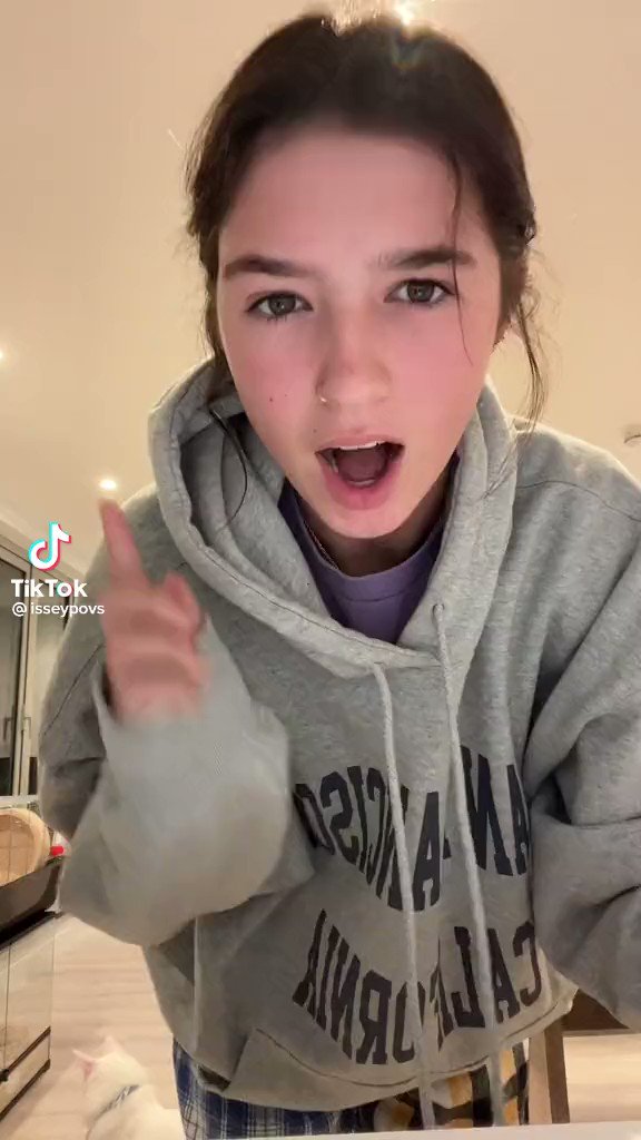 e. on Twitter "“Apparently Americans don’t eat beans on toast..” uh no