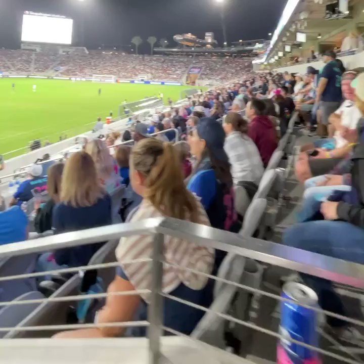 Column: San Diego Wave heads to L.A.'s bright lights, big crowd
