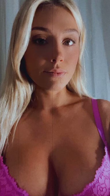 Bon dimanche &agrave; tous! Pour nous aujourd&rsquo;hui c&rsquo;est repos avec les amis 😻 #sunday #morning https://t.co/ZoAg9L6DC4<a href="/tag/morning"class="tags"><span>#morning</span></a><a href="/tag/sunday"class="tags"><span>#sunday</span></a>