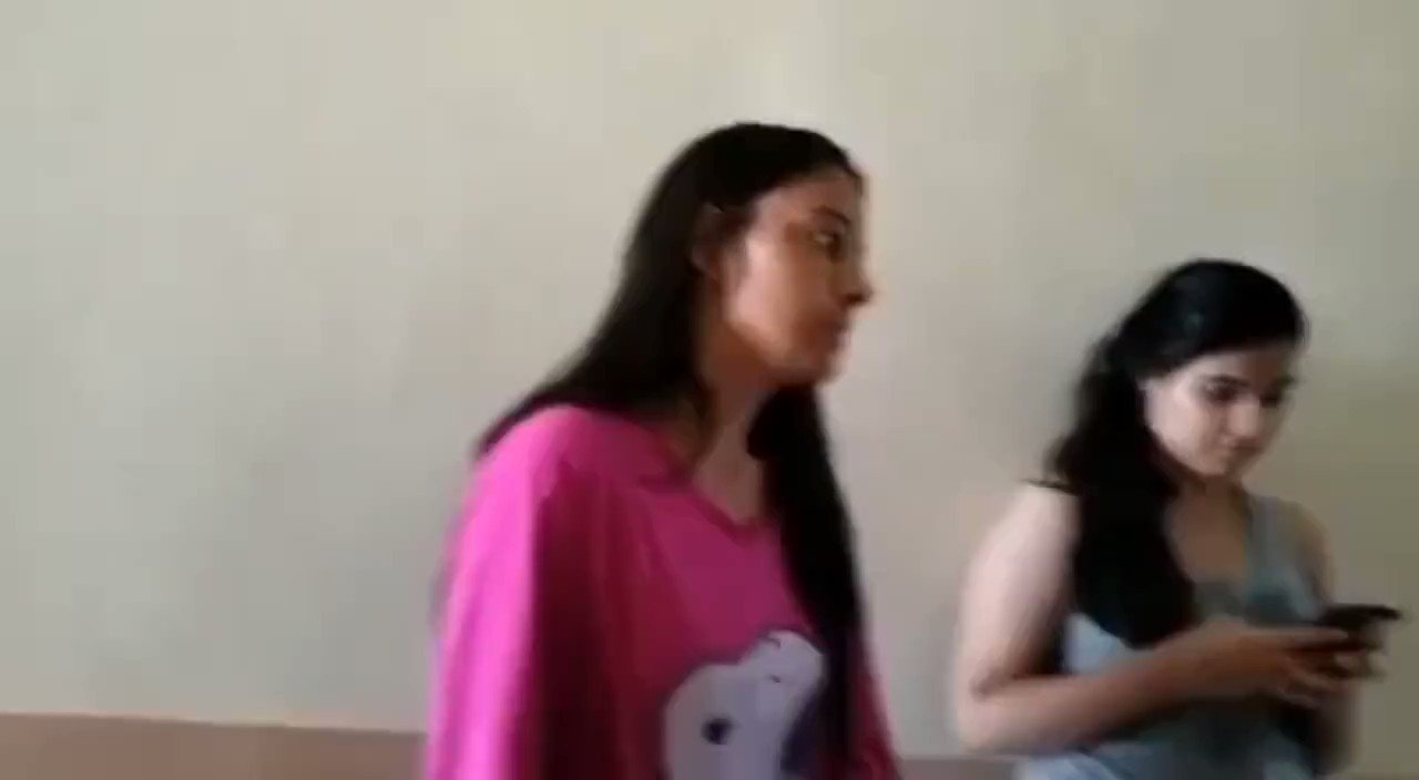 Rehan Patel (Ali) on X: Real Story About Chandigarh University video leaked  scandal. This girl recorded videos of 60 girls of Chandigarh University and  sent them to her male friend. Who uploaded