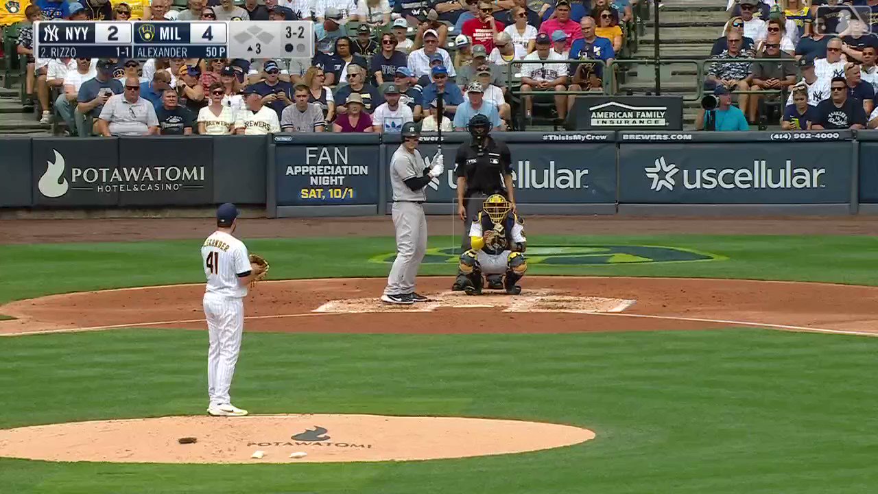 Yankees at Brewers / Twitter