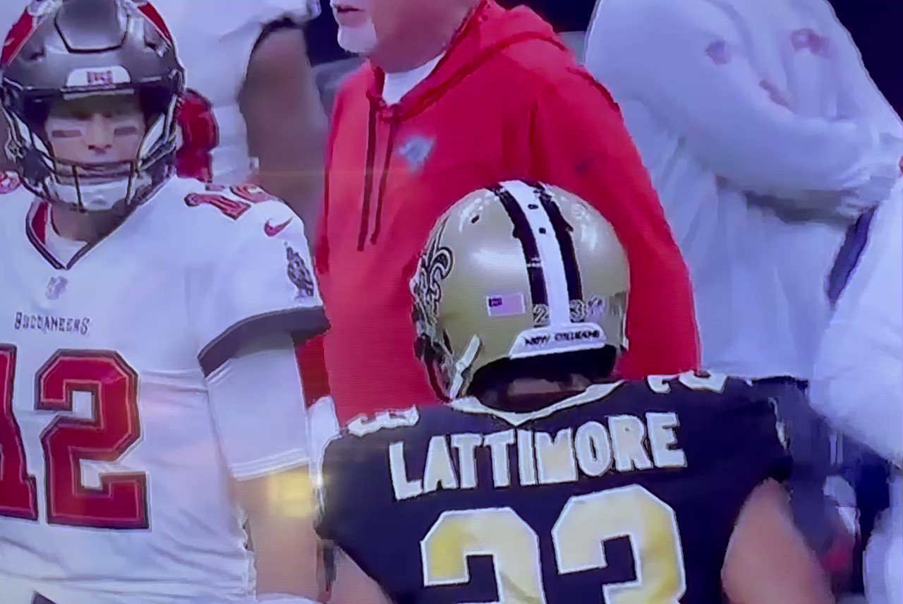 Zach Masters on Twitter "Mike Evans stands up for Tom Brady and Levels