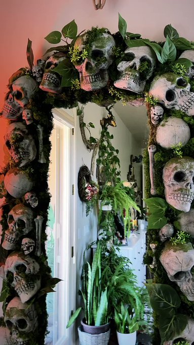 Another day of turning of the literal hoard of skulls I’ve collected over the years into cool house decorations