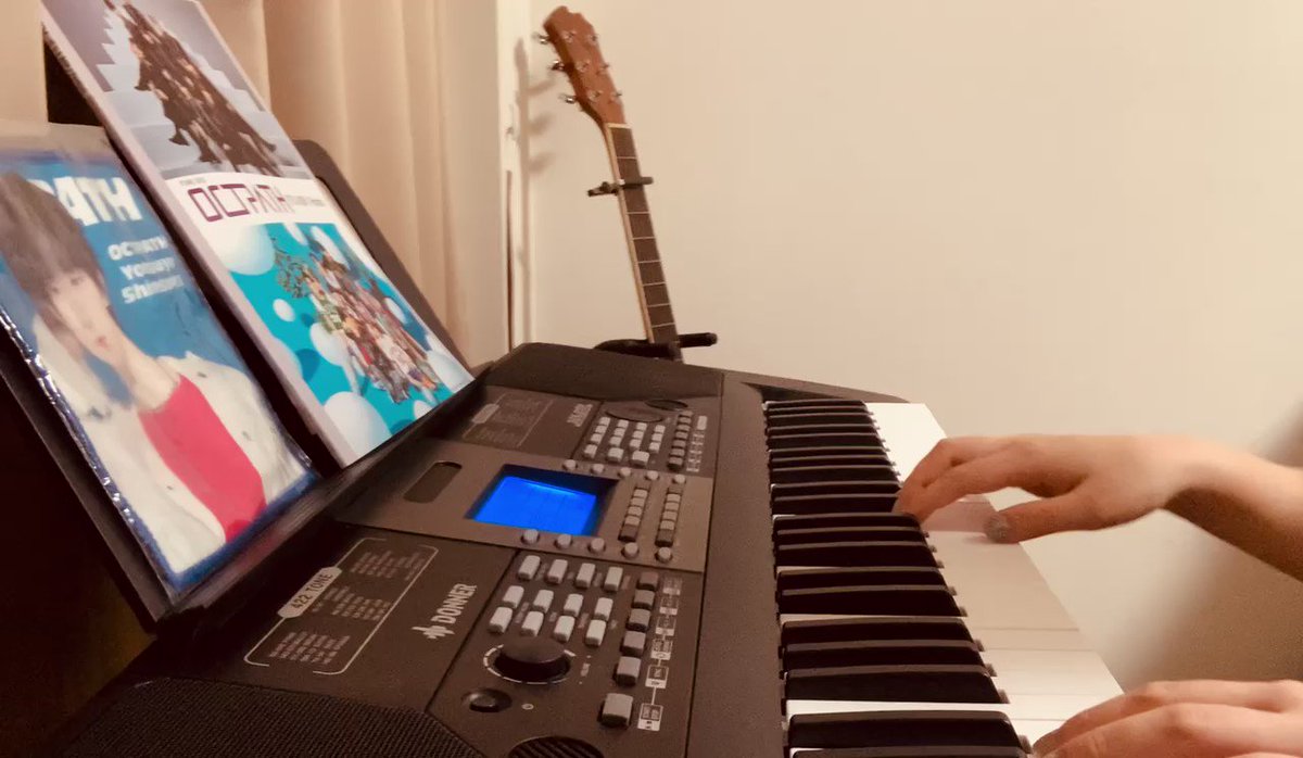 ☔️OCTPATH 「雨」ピアノソロ☔️シンコーミュージック様( @shinkomusic )より、OCTPATHのピアノソロ譜面が出たので、中級向けの「雨」の譜面をベースに自分でアレンジを加えて演奏してみました！！(勝手に後奏付けちゃったw)素敵な譜面をありがとうございました🙏🙏#OCTPATH 