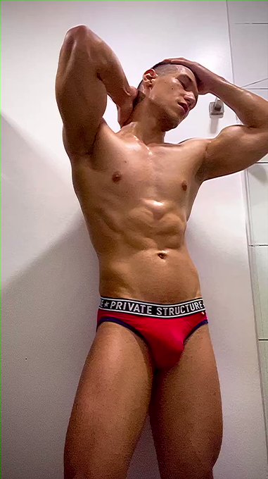 https://t.co/6EXfk2VlcL

u want to see a amazing naked body and naughty ? boy let's go y Subscribe to