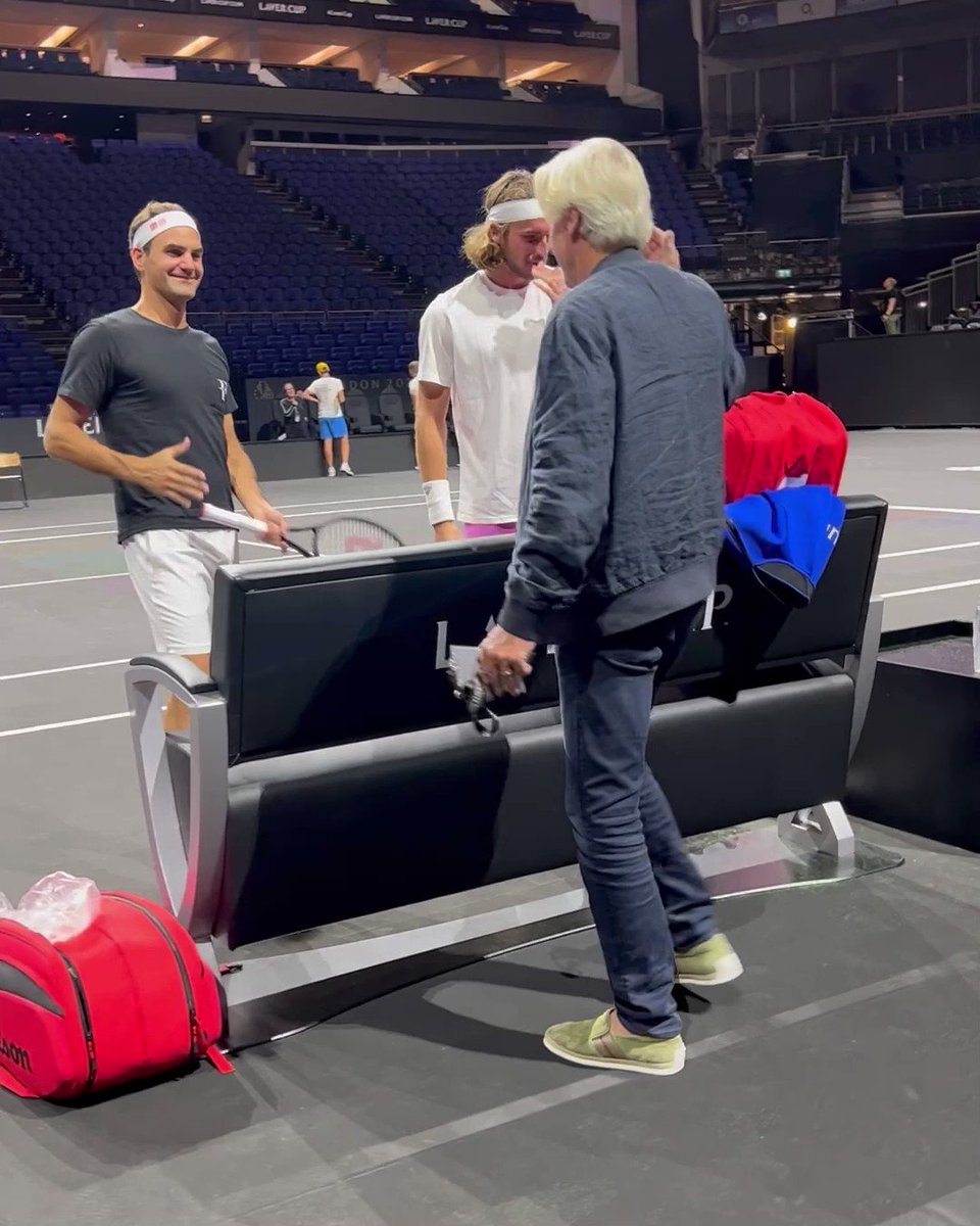 動画 フェデラーの練習動画を公開 レーバーカップ会場でチチパスと テニスニュース テニス365 Tennis365 Net 国内最大級テニスサイト 動画 フェデラーの練習動画を公開 レーバーカップ会場でチチパスと テニスニュース テニス365 Tennis365 Net 国内最大級テニスサイト