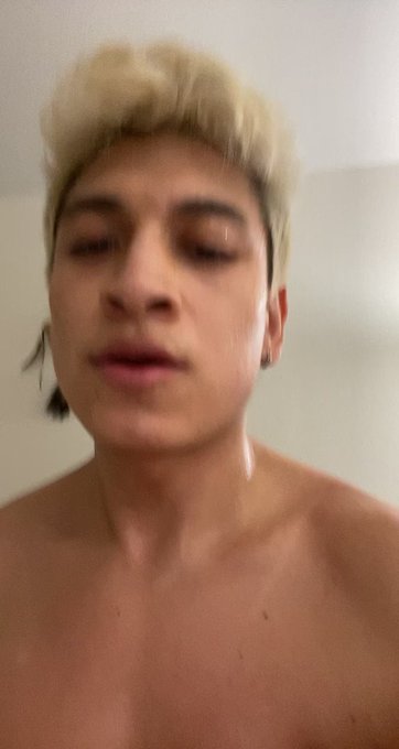 I love fucking a nice ass raw ???. Like and rt if you wanna get pounded ? @alejandroxwood1 // https://t