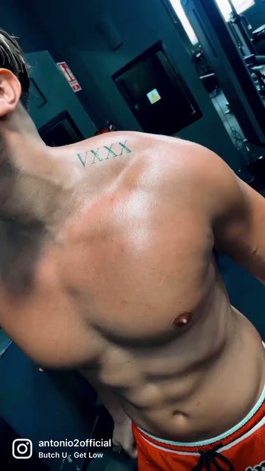 Gym time ??? 

https://t.co/0B0QzTNFOV https://t.co/mdh7cnzKtb