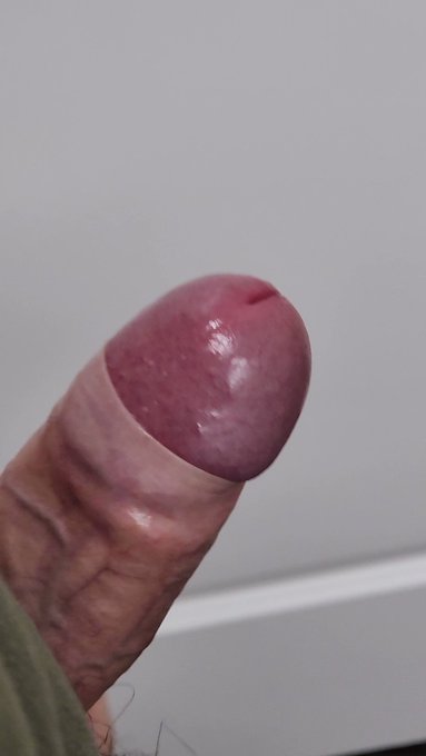 I love being uncut #uncut #precum #foreskin https://t.co/pgELUmohIA