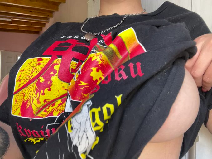 ♡ Ｉｍｂｘｂｉ♡’s pics and videos